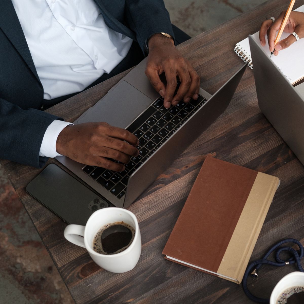 Dirigé par Henri – H2S Abidjan